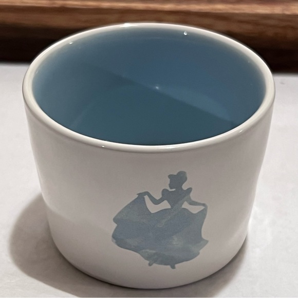 Rae Dunn Disney Princess Set of 4 Ceramic Measuring Cups - Picture 15 of 17